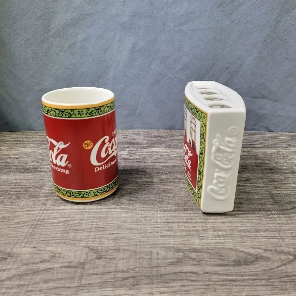 Coca-Cola Toothbrush‎ Holder and Tumbler Set